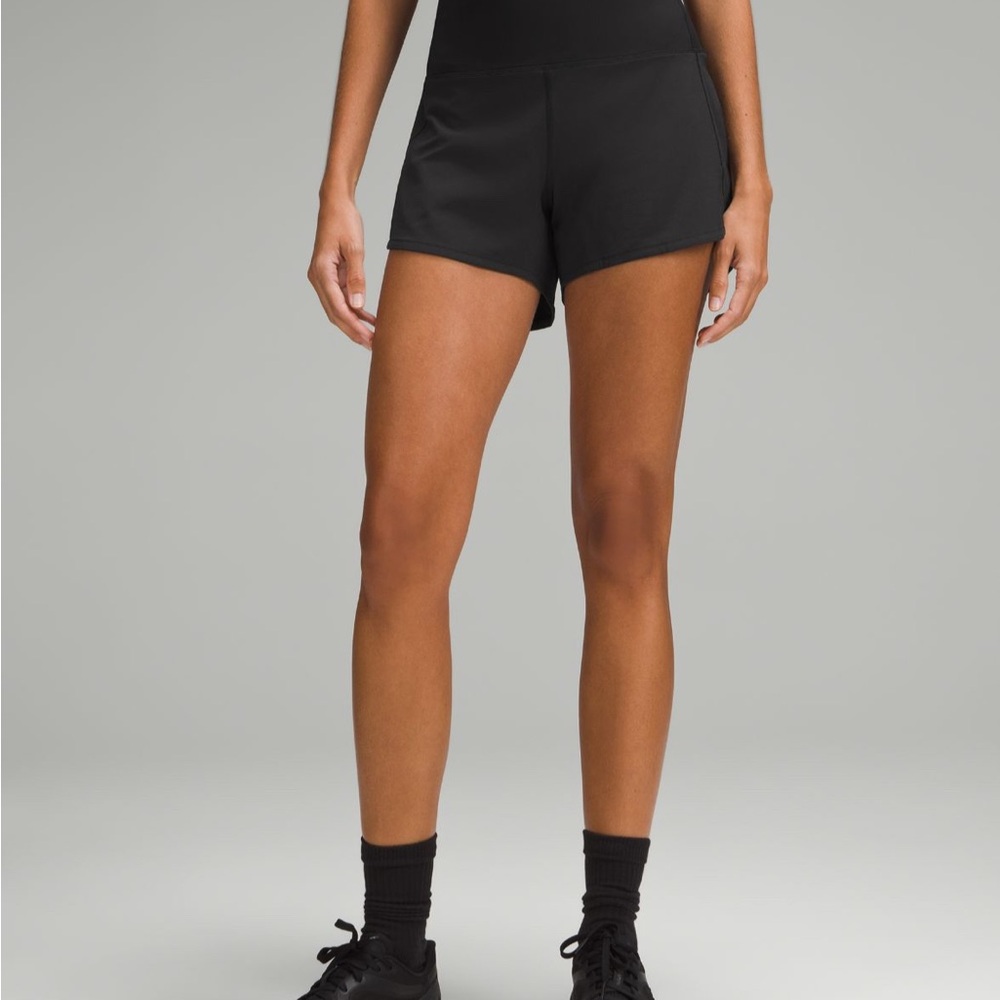 2 pairs LULULEMON High rise 4” Speed Up Shorts (Black & Navy 2 pairs)